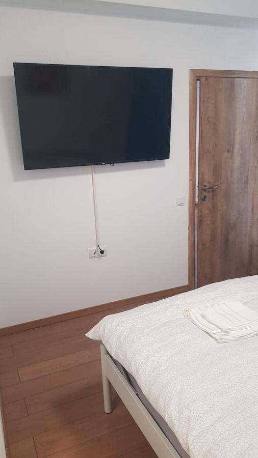 Apartament 1 Budiu Тиргу-Муреш Екстер'єр фото
